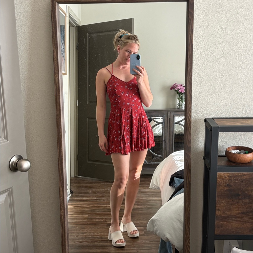 American Eagle Outfitters Red Floral Strapless Mini Dress with Crisscross Straps - Picture 4 of 8